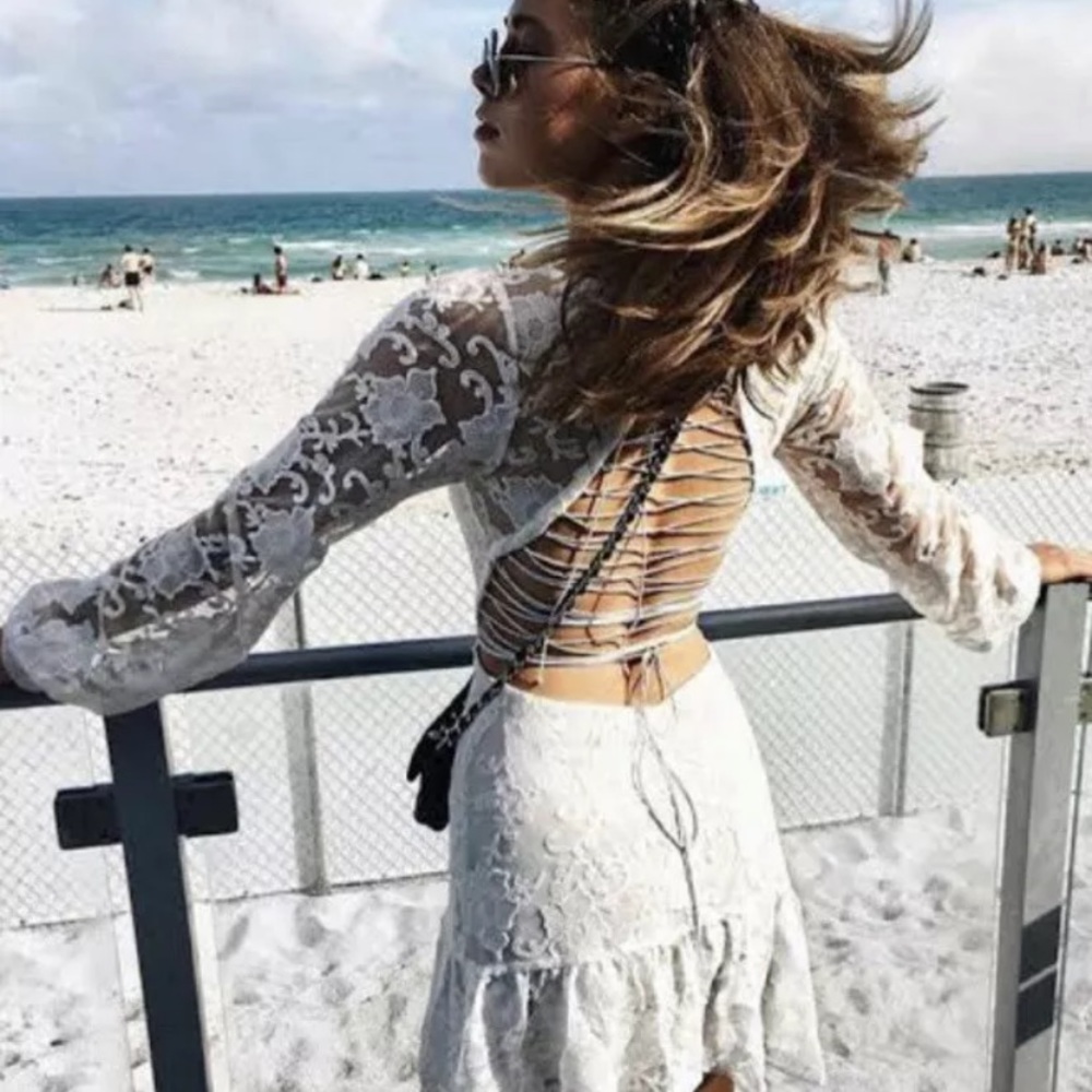 Stunning BNWT For Love & Lemons Jolene lace-up Mini dress In White, XS